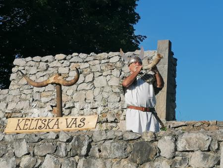 OIK (3)